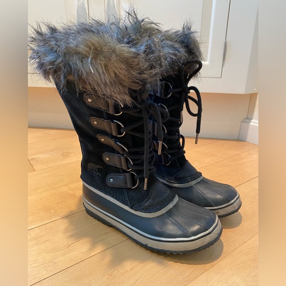 Sorel Joan of Arctic Women’s Snow/Winter Boots, size 7, black - Picture 2 of 9